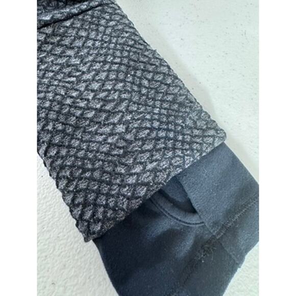 "UNDER ARMOUR" Zip Up Collar Gray Running Jacket Thumb Holes Gym Wear Workout - Picture 10 of 11